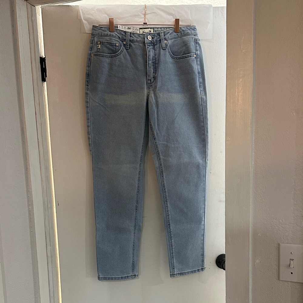 Seven7 90s Straight Light Blue “Key West” Denim Jeans